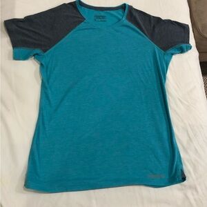 Women’s Patagonia Nine Trails short sleeve tee shirt blue V-neck size medium